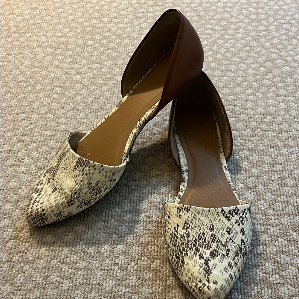 DV by Dolce Vita Snakeskin and Brown Women's Flats